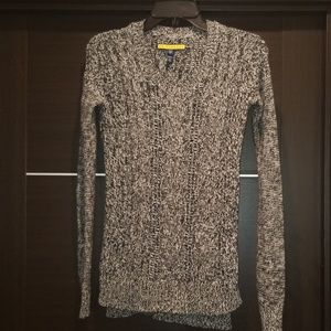 Prince & Fox Cable Knit Long Sleeve Sweater